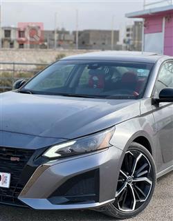 نيسان ألتيما